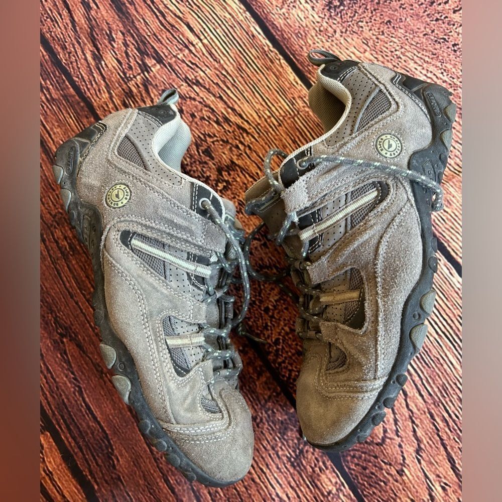Hi-Tec Adventure Flex Groove Grey Hiking Trail Shoes, Wmns Sz 9.5 - Picture 11 of 12